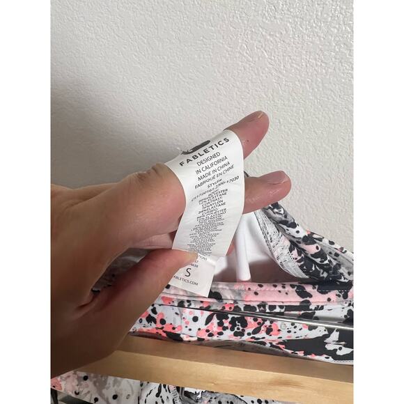 Fabletics Multicolor Gisella Capri Leggings Size S - Picture 8 of 8